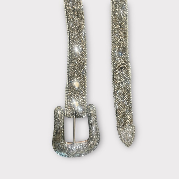 Black and Silver Beaded Rhinestone Leather Belt - Picture 3 of 5